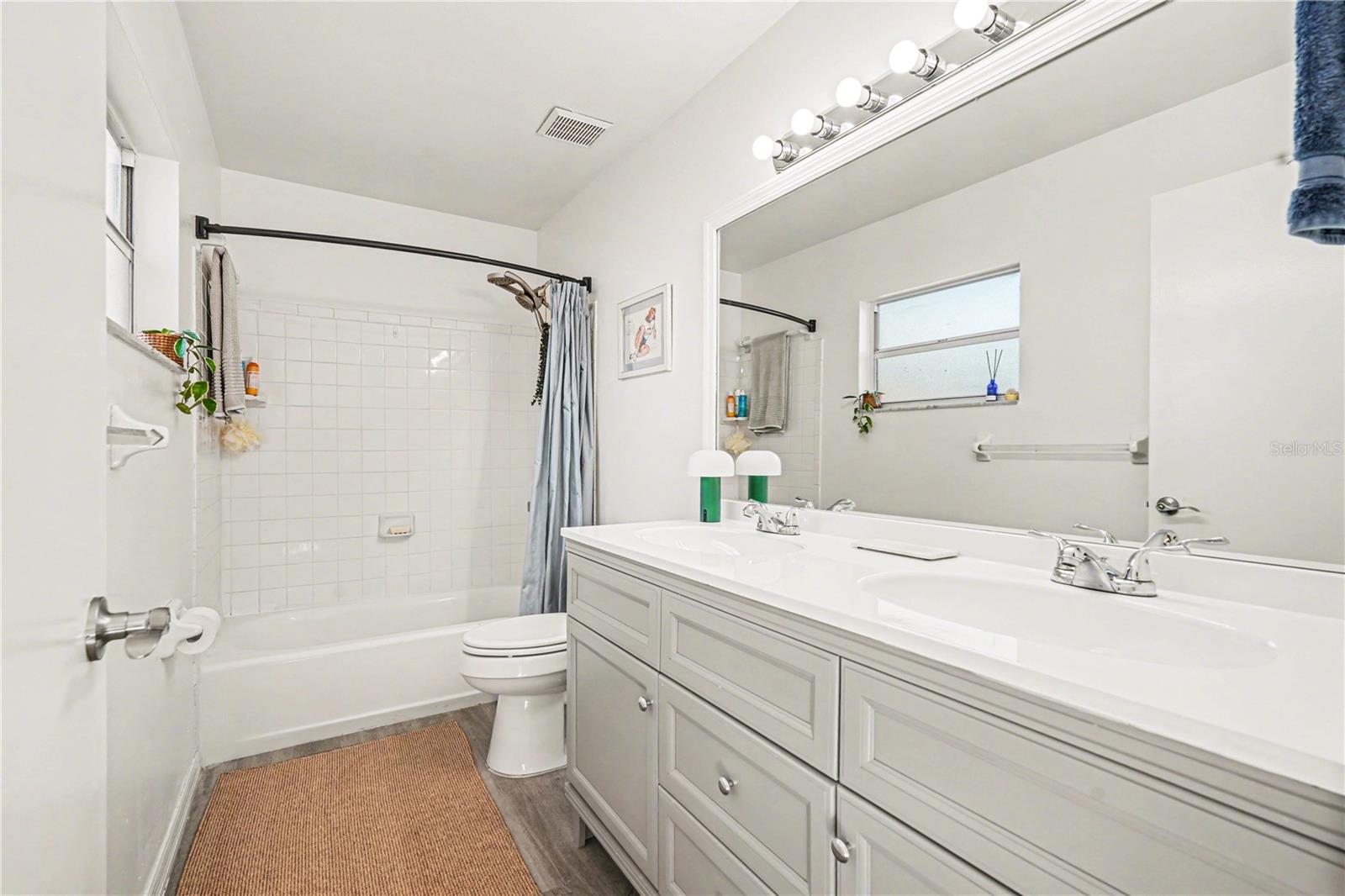 Image 17 of 26 For 4440 Pintor Place