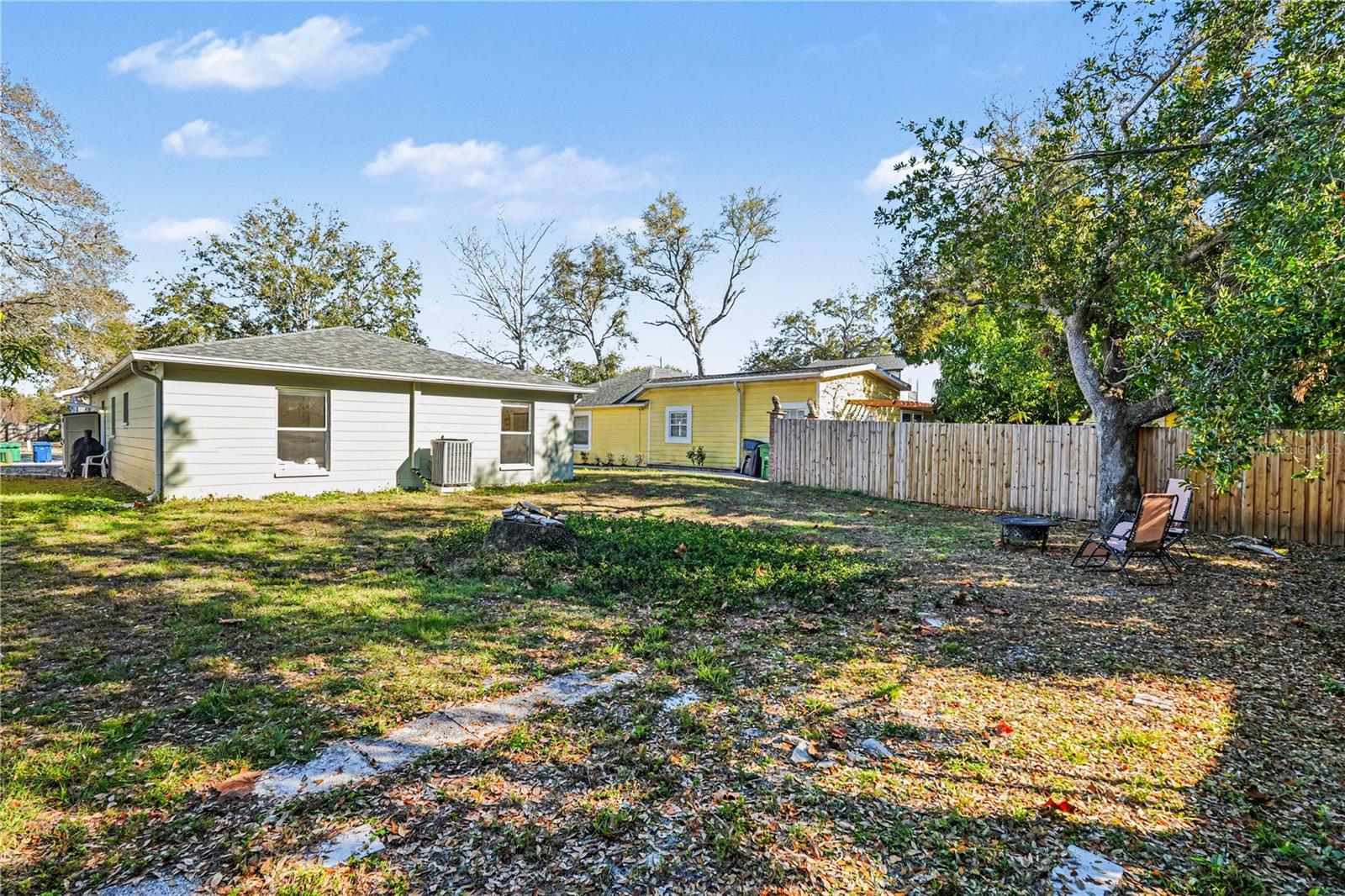 Image 23 of 26 For 4440 Pintor Place