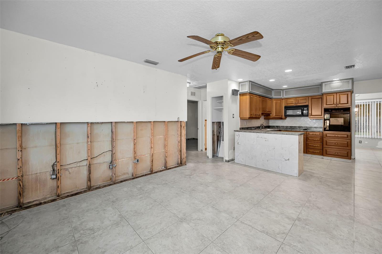 Image 22 of 56 For 306 12th Avenue