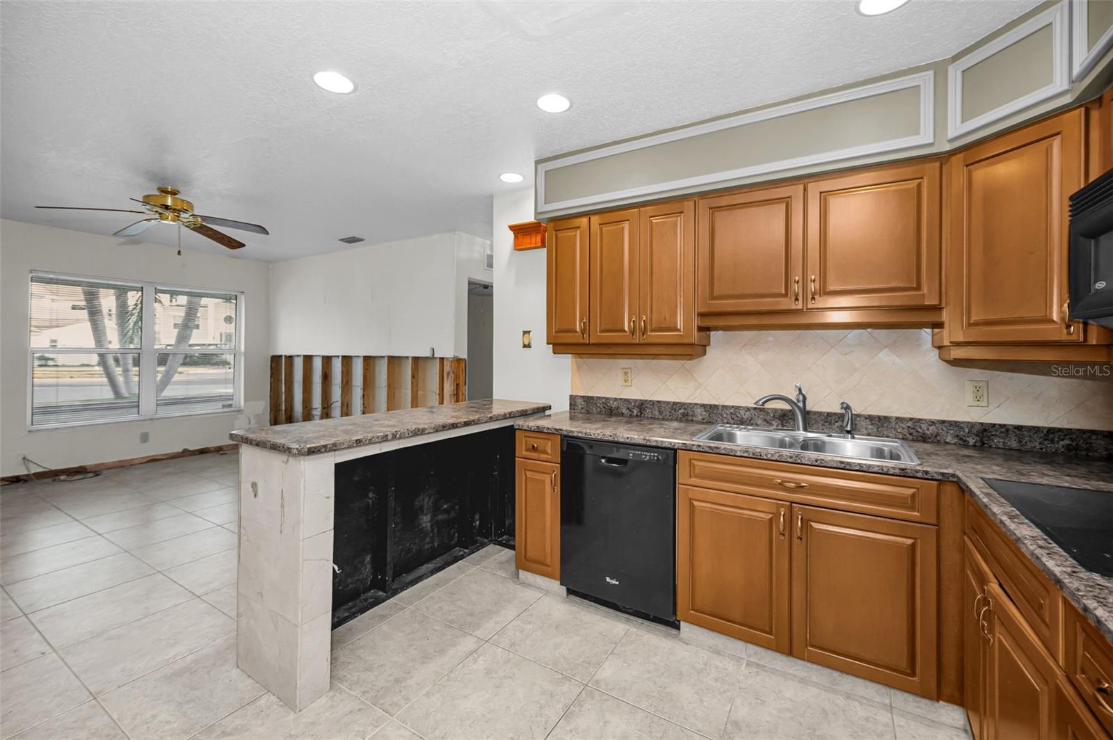 Image 27 of 56 For 306 12th Avenue