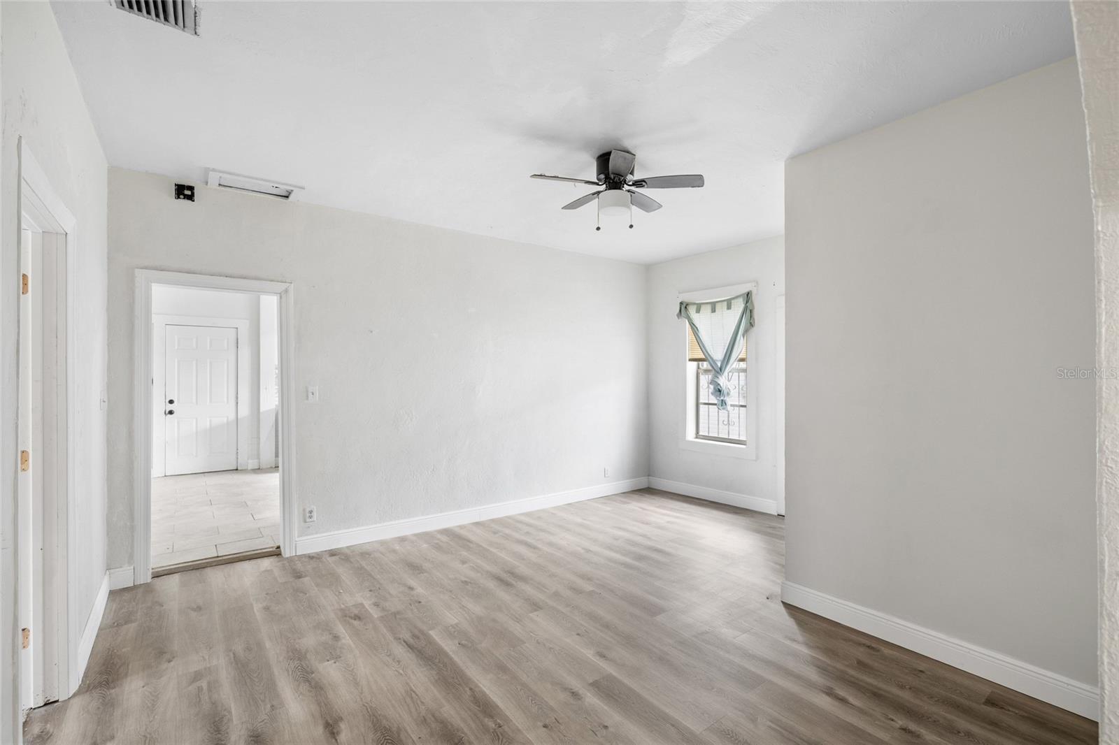 Image 19 of 27 For 3105 16th Street