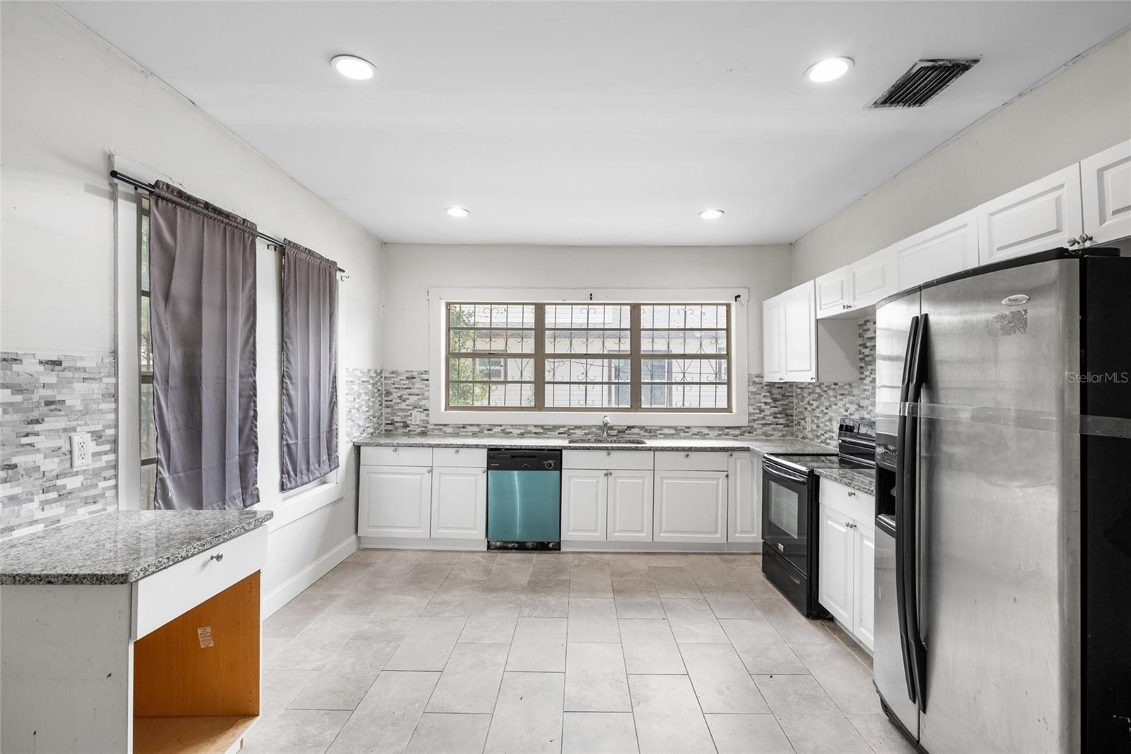 Image 7 of 27 For 3105 16th Street