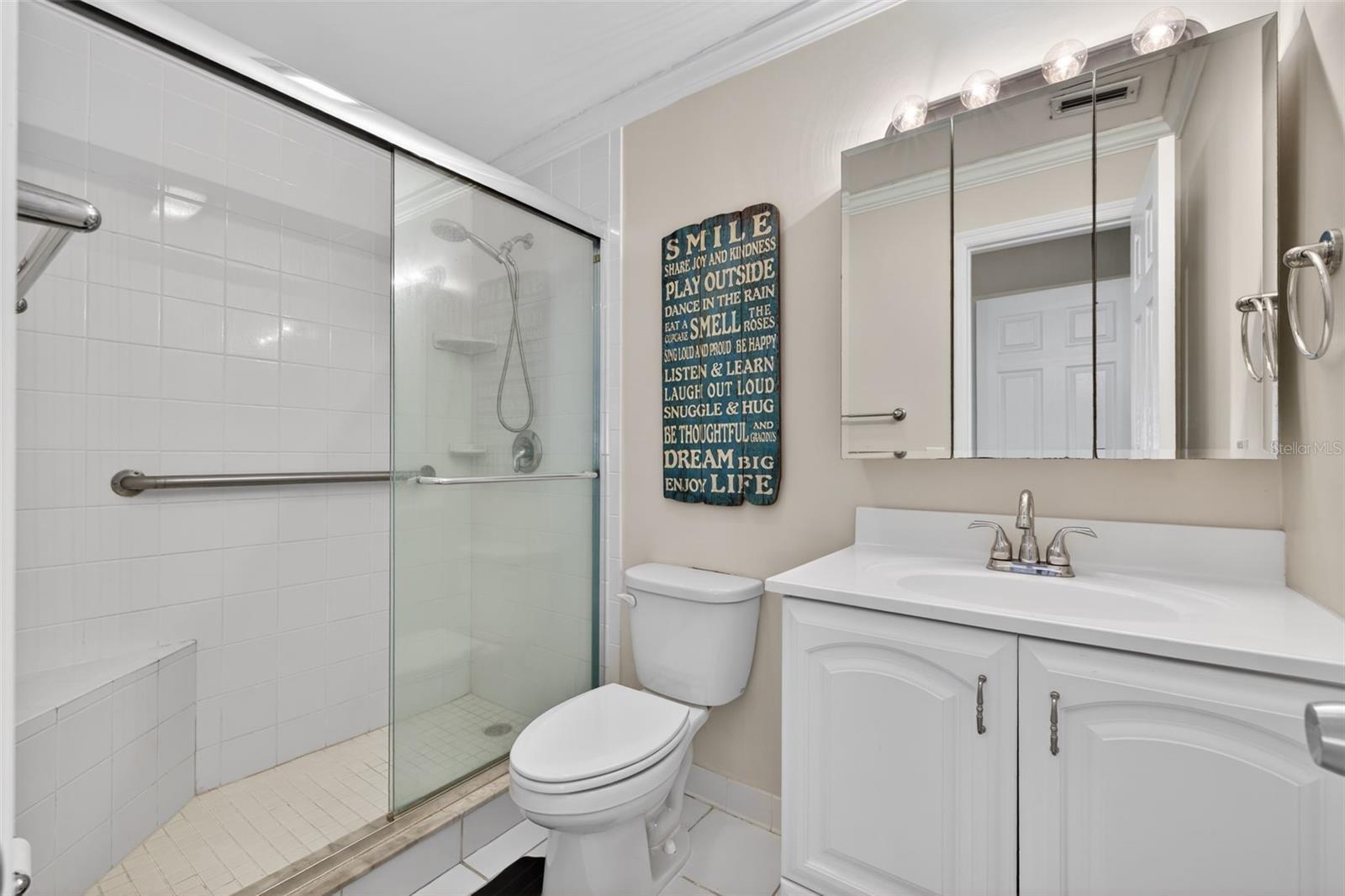 Image 10 of 17 For 4215 Bay Drive 1702f