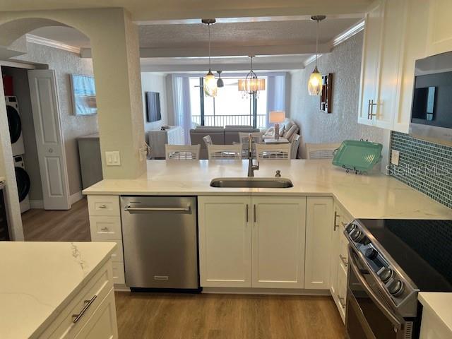 Image 12 of 24 For 18304 Gulf Boulevard 418