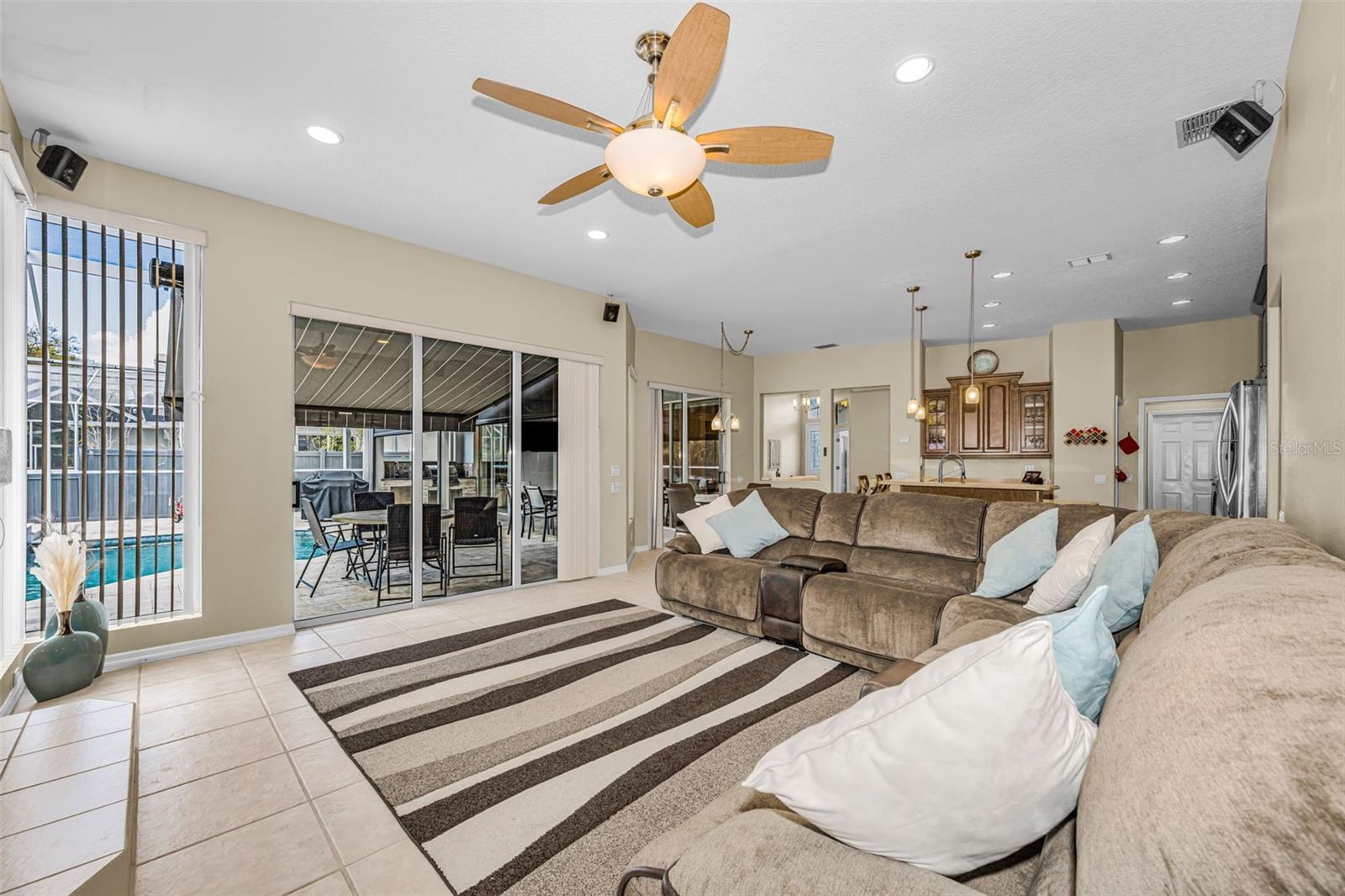 Image 40 of 69 For 1151 Arlinbrook Drive