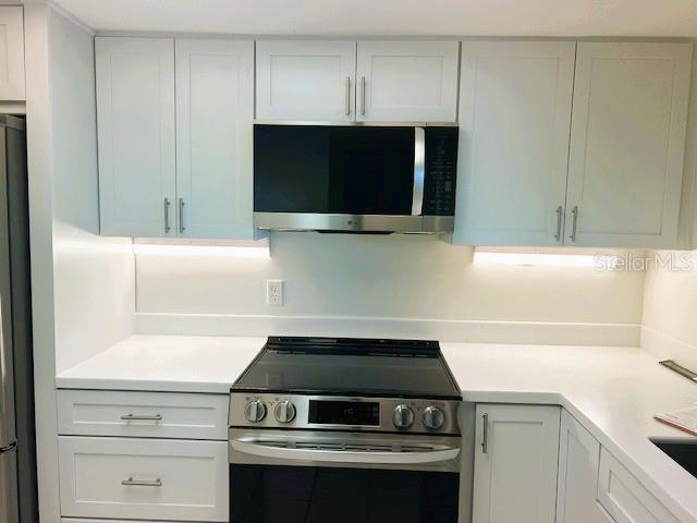 Image 21 of 24 For 2611 Bayshore Boulevard 1805