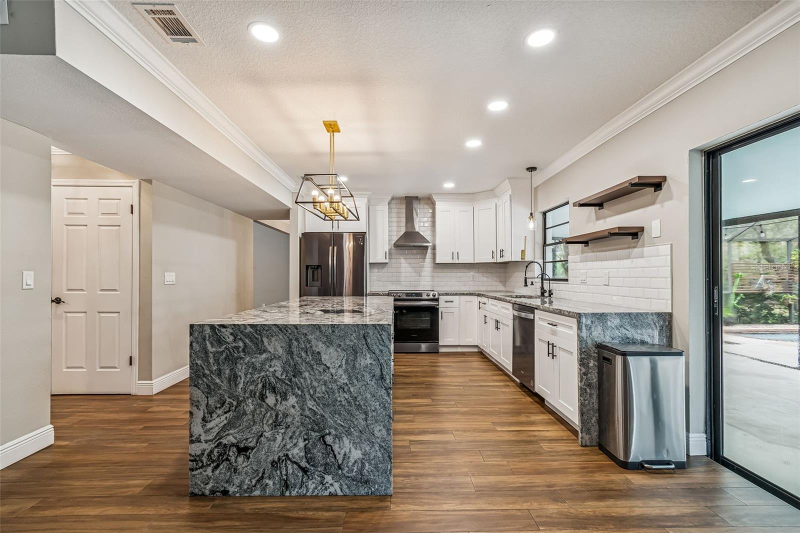 Image 16 of 69 For 4323 Honey Vista Circle