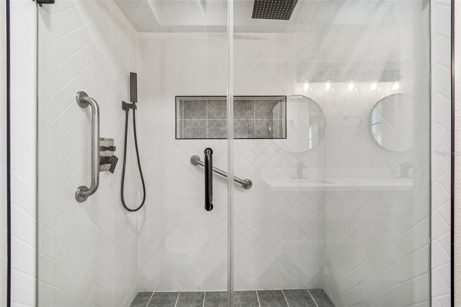 Image 29 of 69 For 4323 Honey Vista Circle