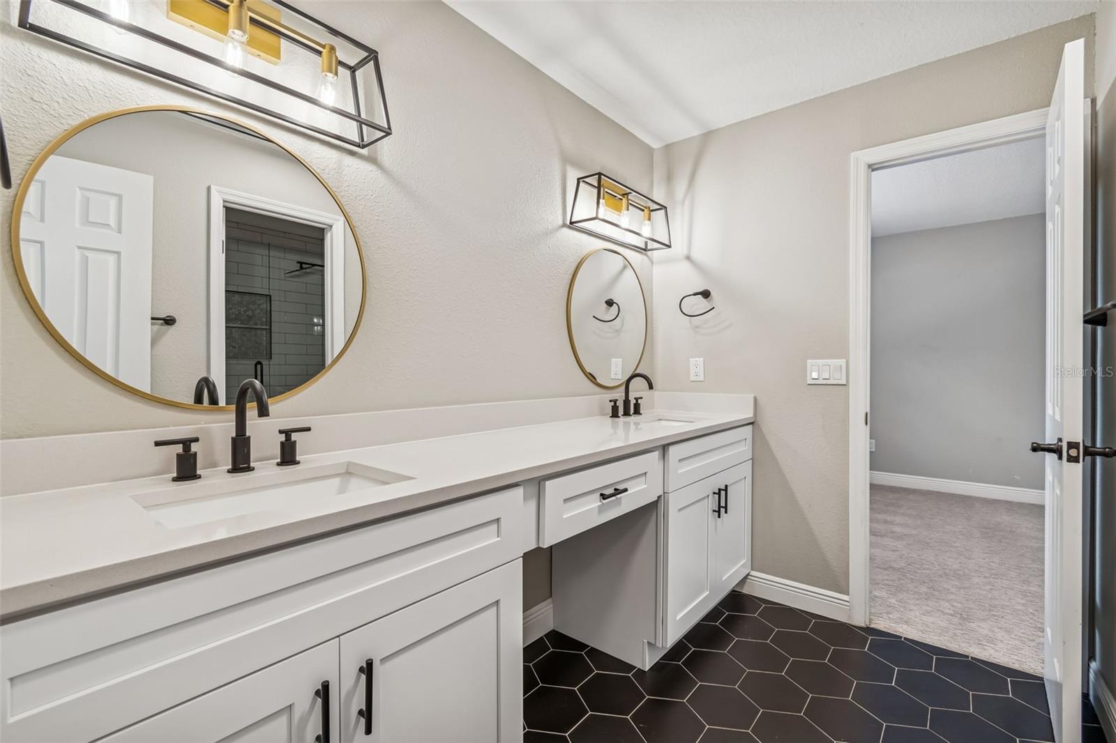 Image 37 of 69 For 4323 Honey Vista Circle