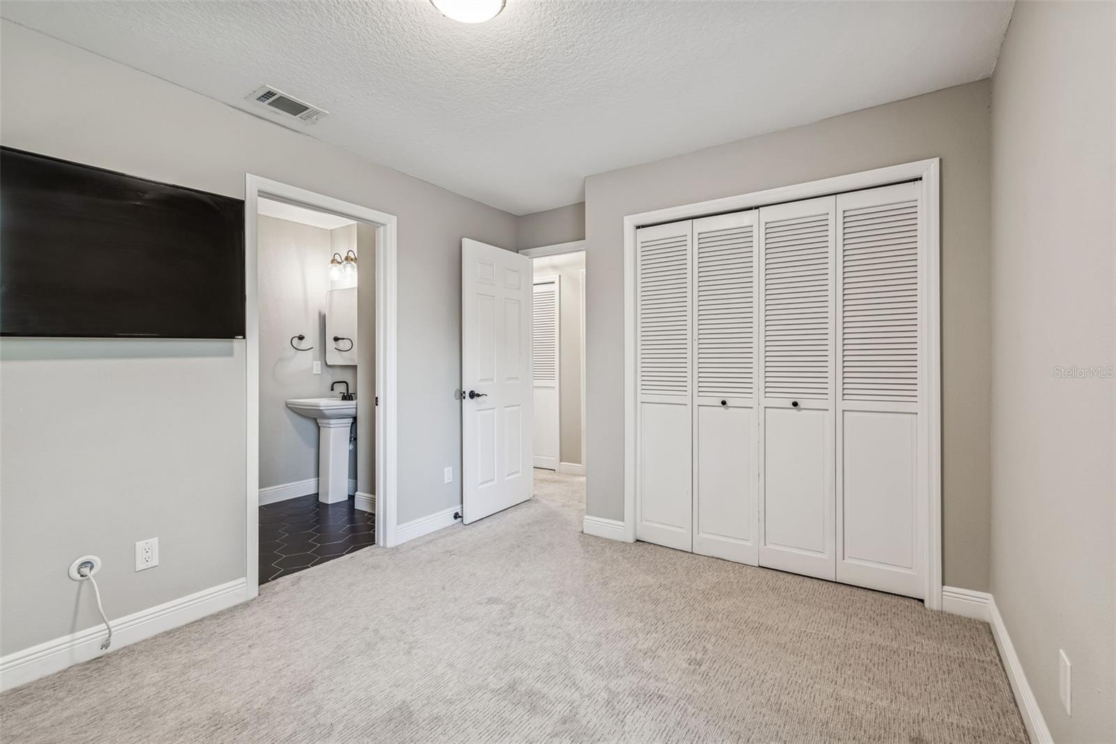 Image 44 of 69 For 4323 Honey Vista Circle