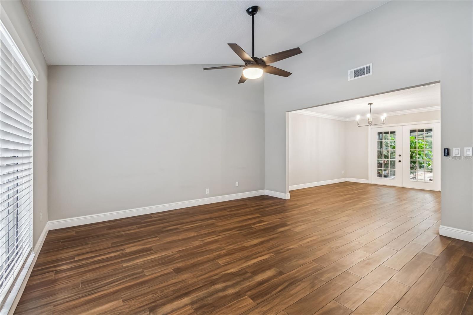 Image 7 of 69 For 4323 Honey Vista Circle