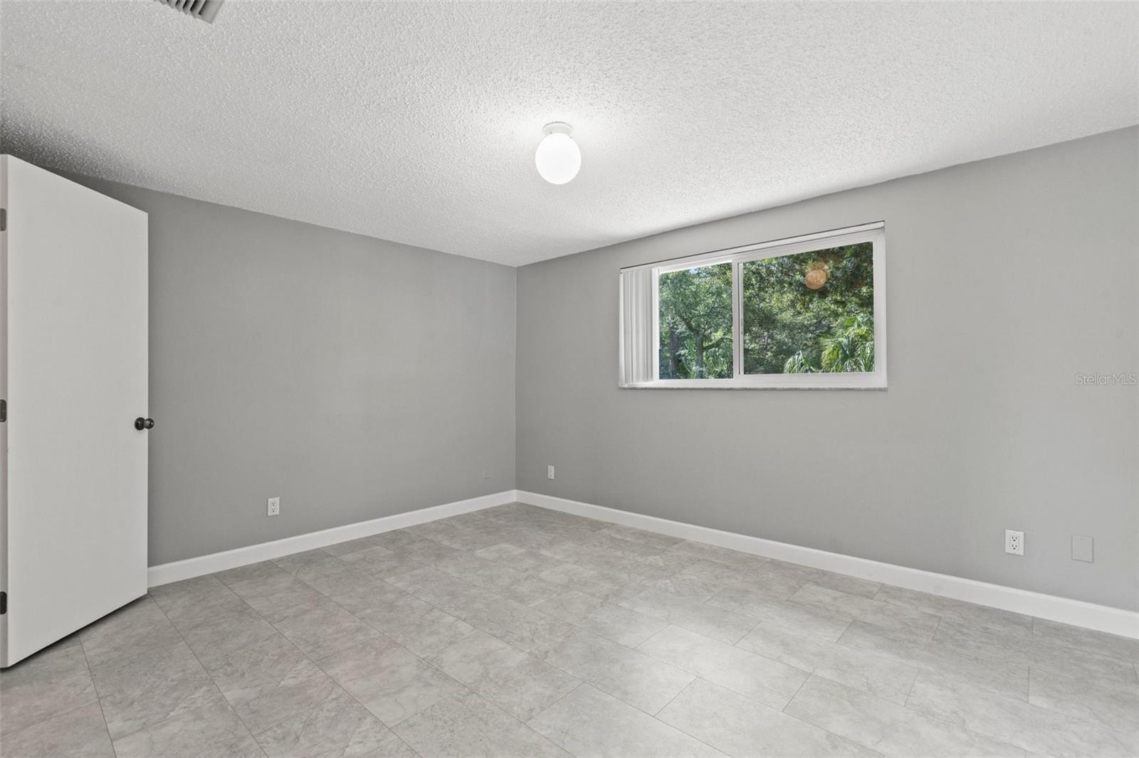 Image 12 of 28 For 6120 Westport Drive