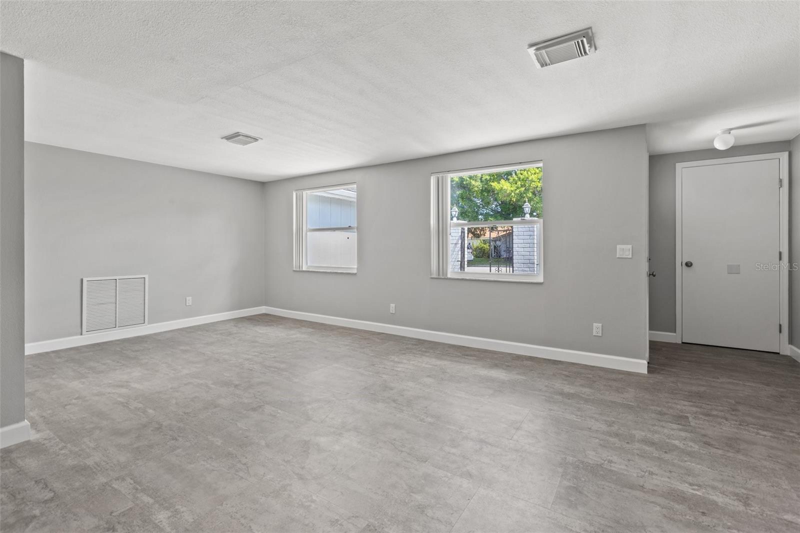 Image 19 of 28 For 6120 Westport Drive