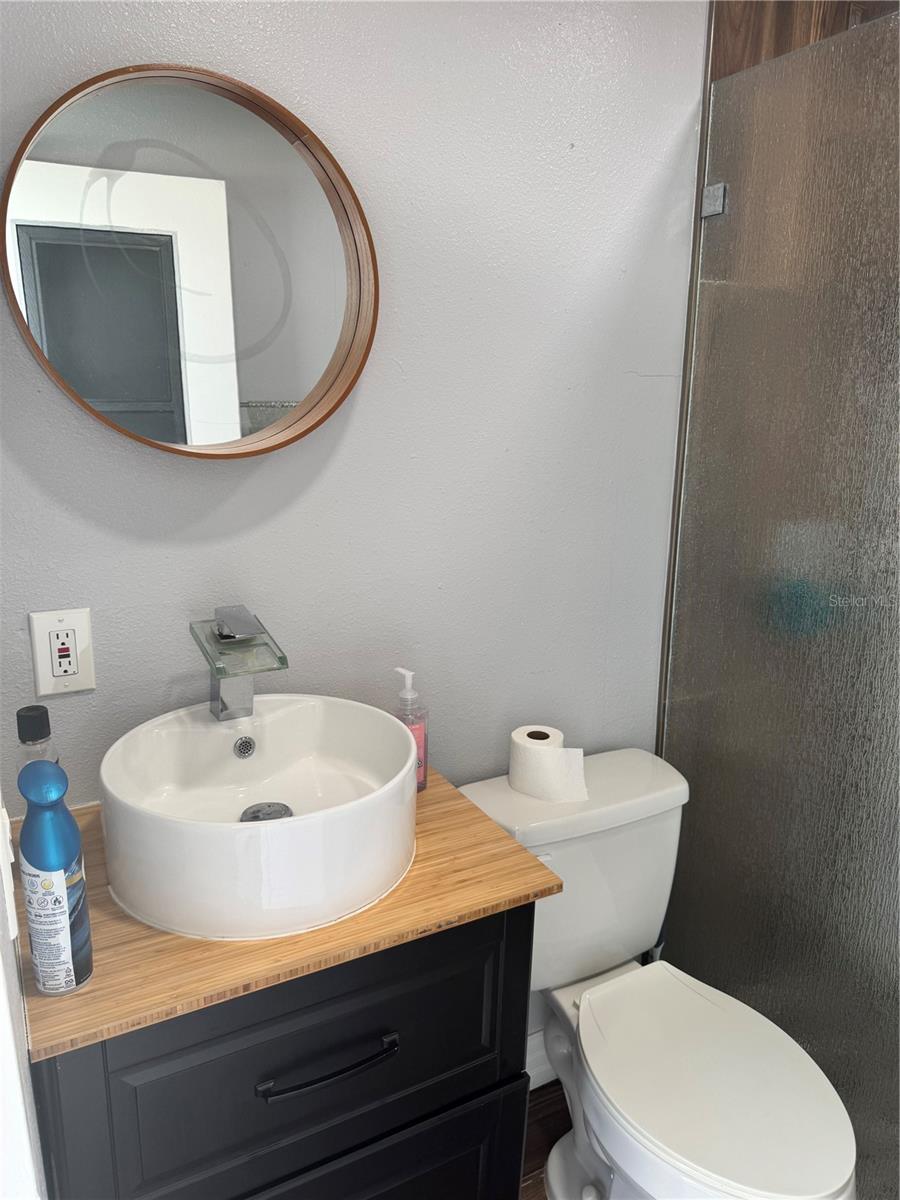 Image 16 of 24 For 16713 Sheffield Park Dr, Street