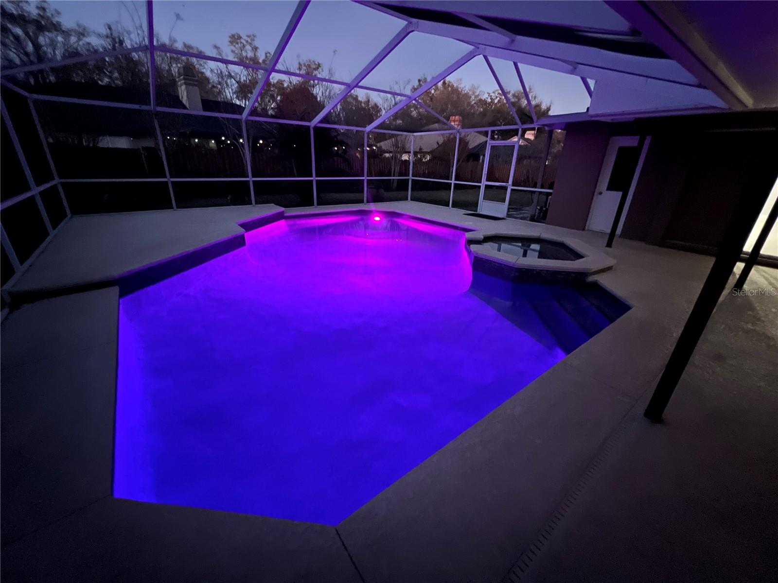 Image 19 of 24 For 16713 Sheffield Park Dr, Street