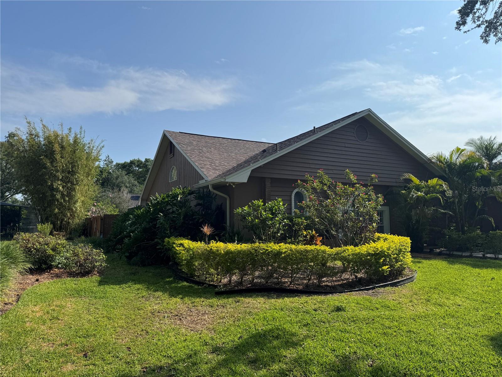 Image 2 of 24 For 16713 Sheffield Park Dr, Street