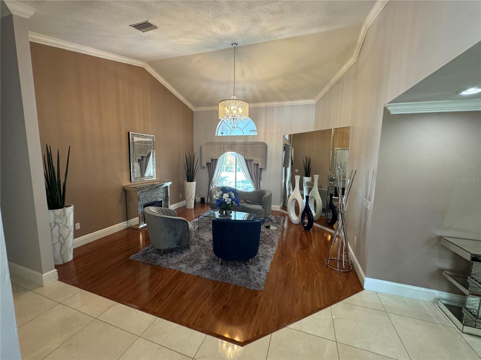 Image 4 of 24 For 16713 Sheffield Park Dr, Street