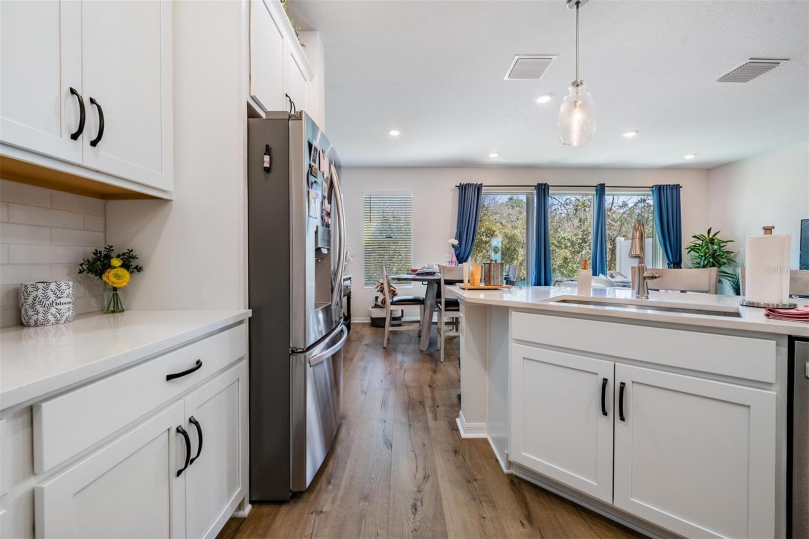 Listing photo id 14 for 17288 Balance Cove