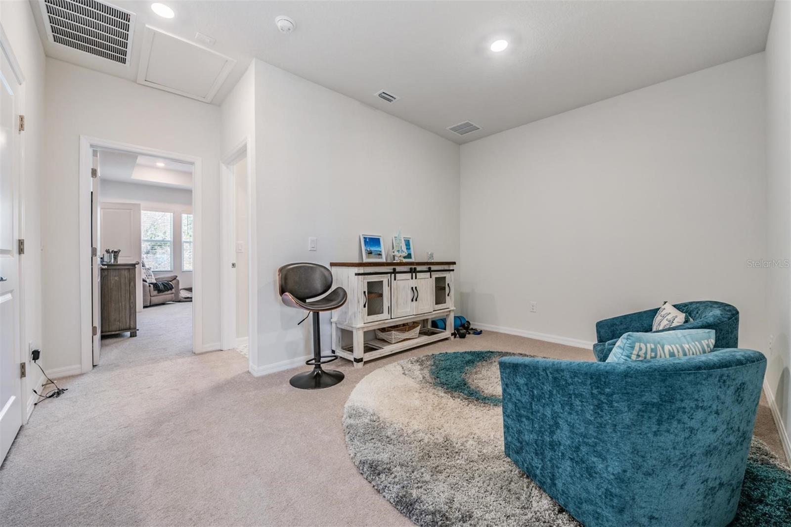 Listing photo id 20 for 17288 Balance Cove