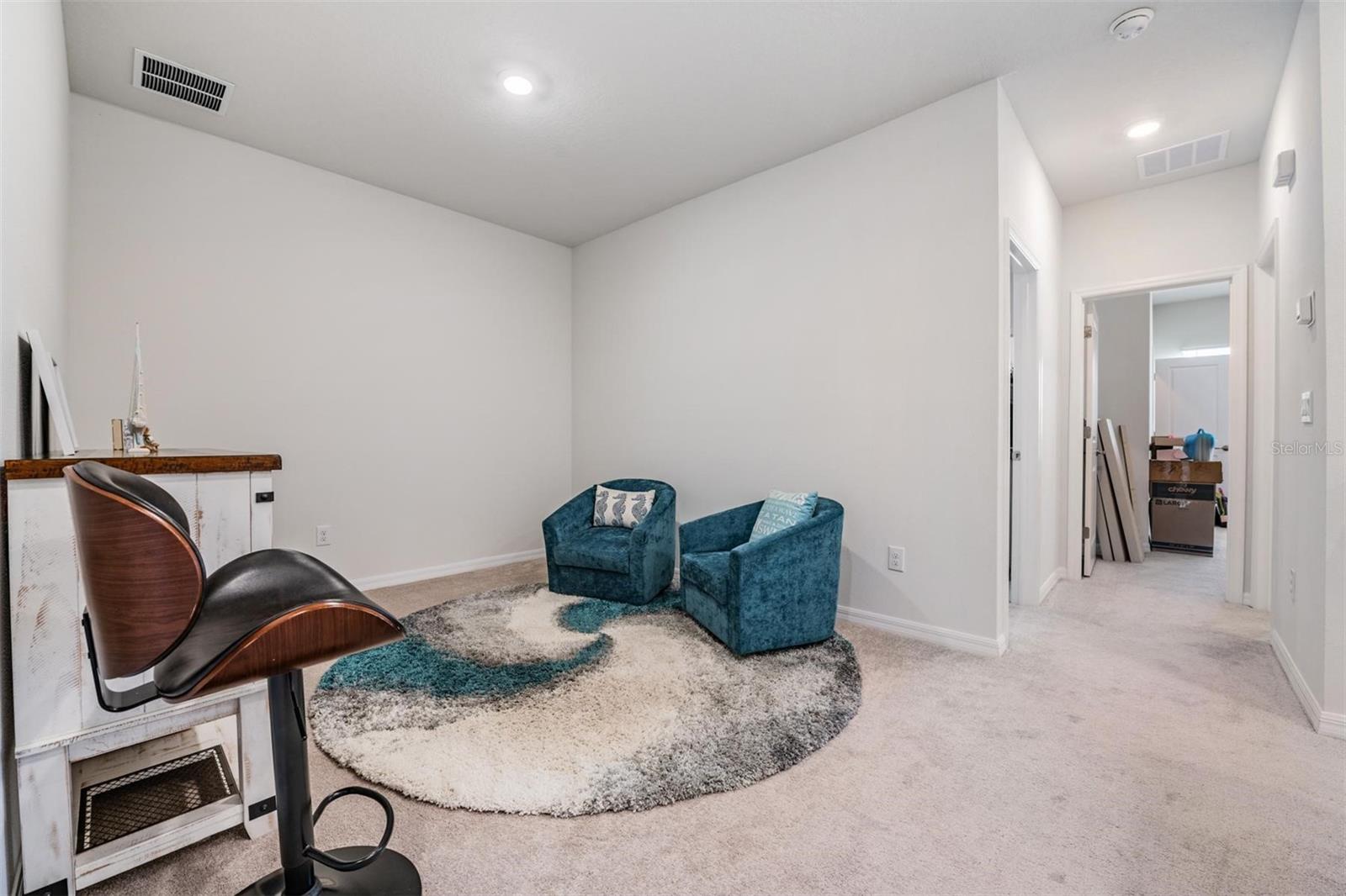 Listing photo id 22 for 17288 Balance Cove