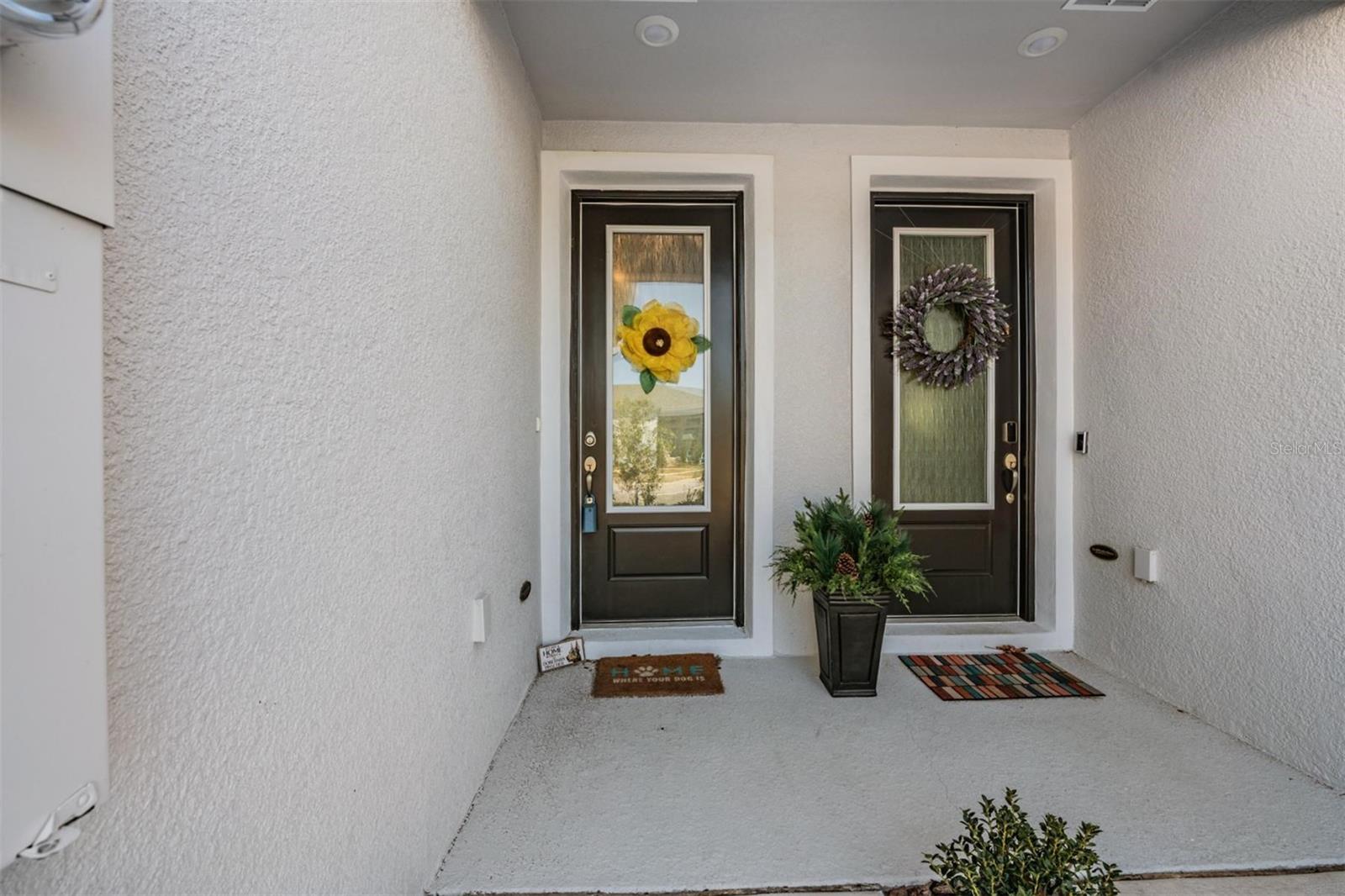 Listing photo id 1 for 17288 Balance Cove