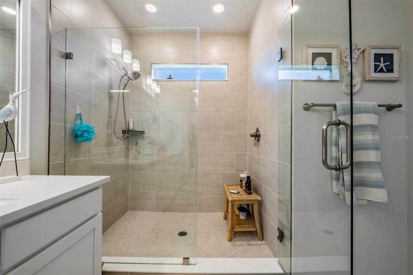 Listing photo id 28 for 17288 Balance Cove