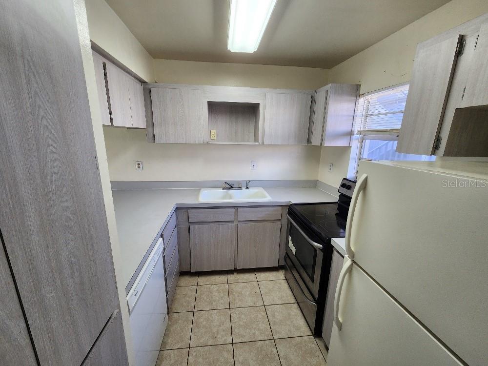 Image 6 of 44 For 2625 State Road 590 813