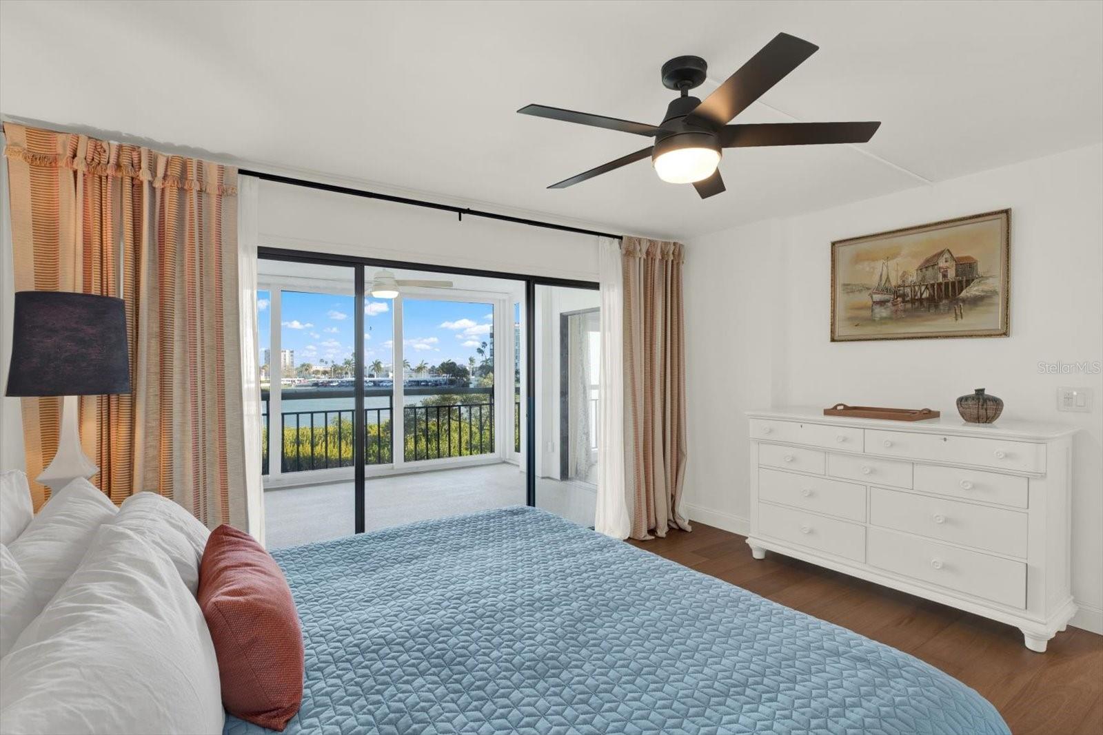 Image 12 of 42 For 7867 Sailboat Key Boulevard S 204