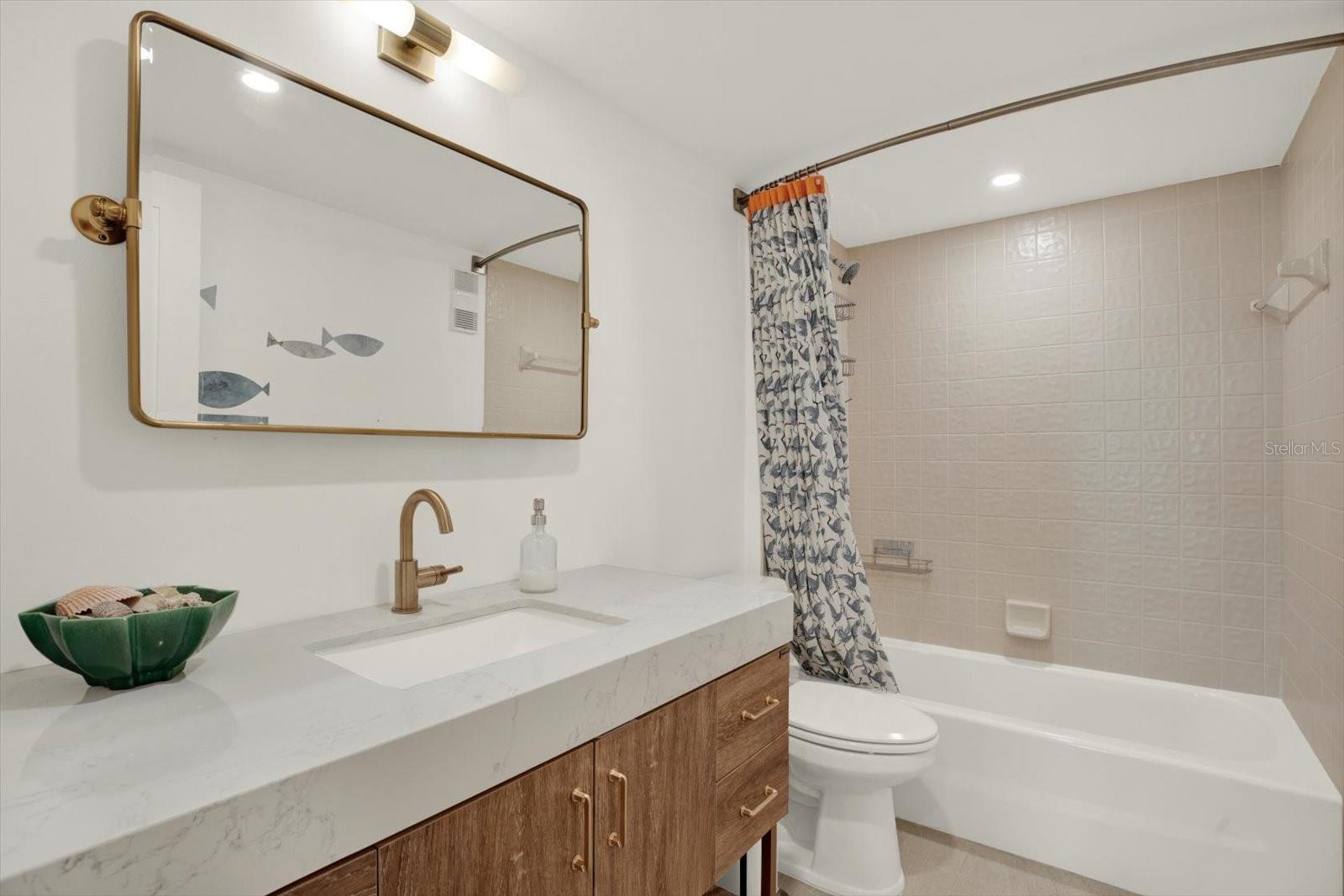 Image 18 of 42 For 7867 Sailboat Key Boulevard S 204