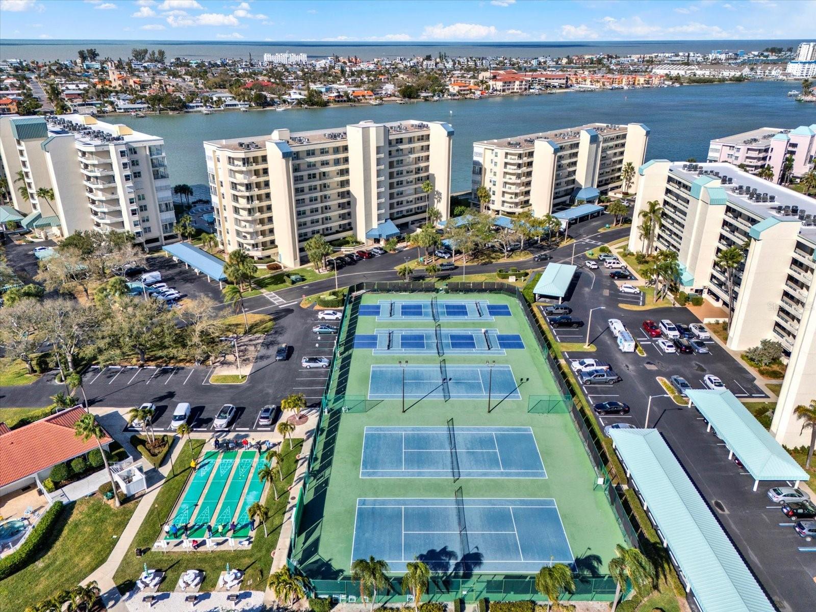 Image 29 of 42 For 7867 Sailboat Key Boulevard S 204