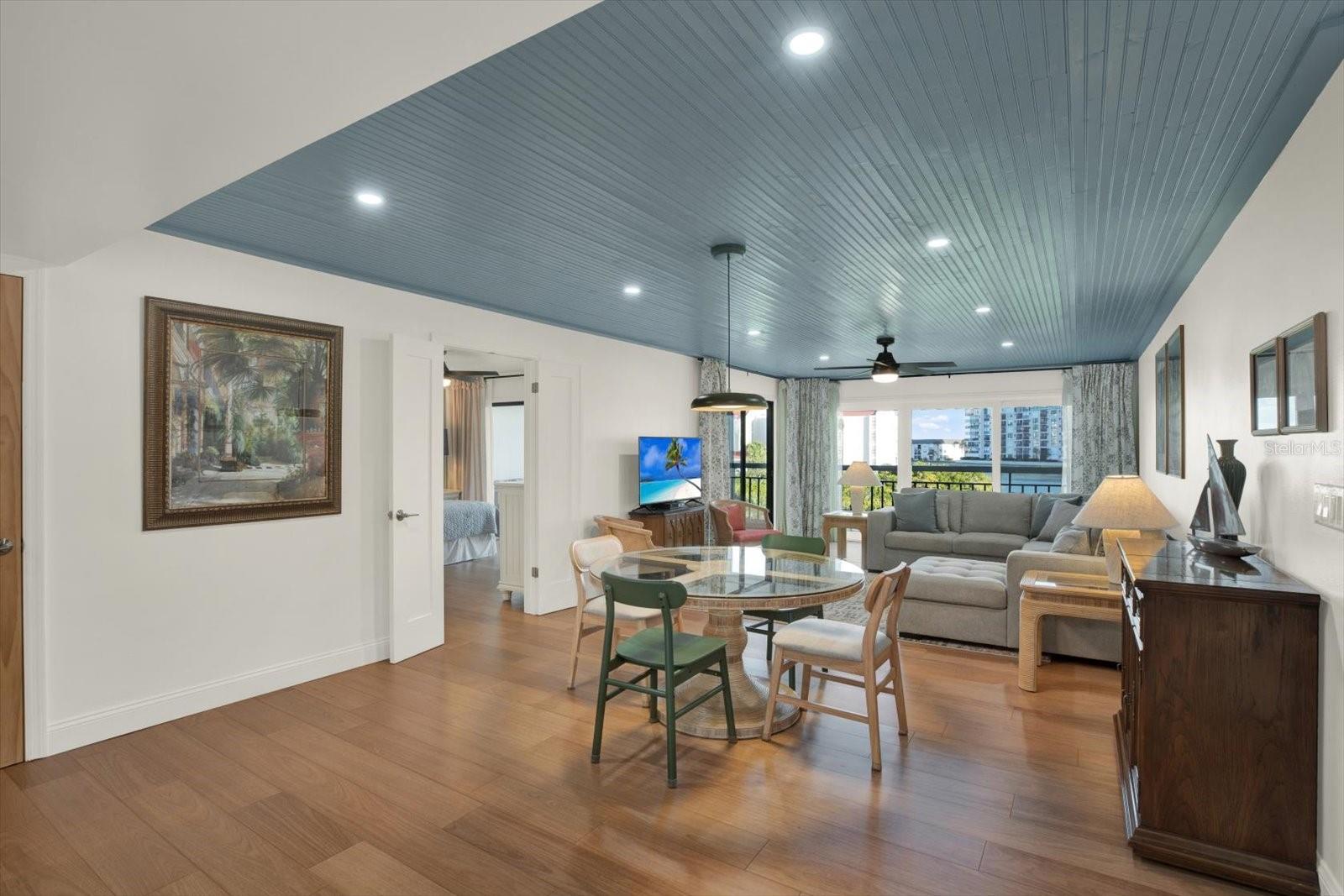 Image 6 of 42 For 7867 Sailboat Key Boulevard S 204