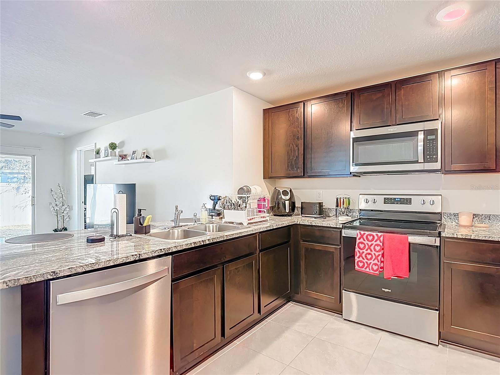 Image 12 of 44 For 37501 Sharks Eye Lane