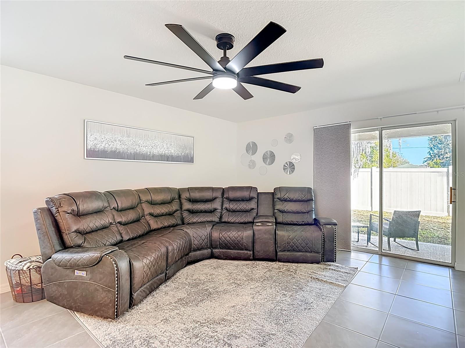 Image 17 of 44 For 37501 Sharks Eye Lane