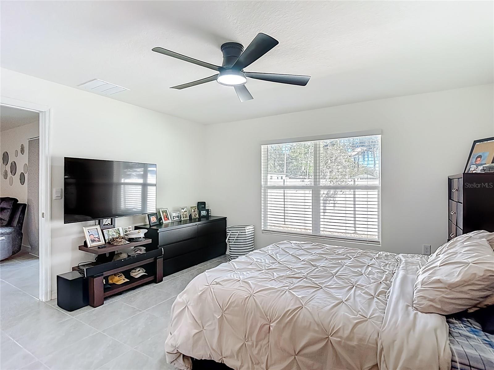 Image 32 of 44 For 37501 Sharks Eye Lane