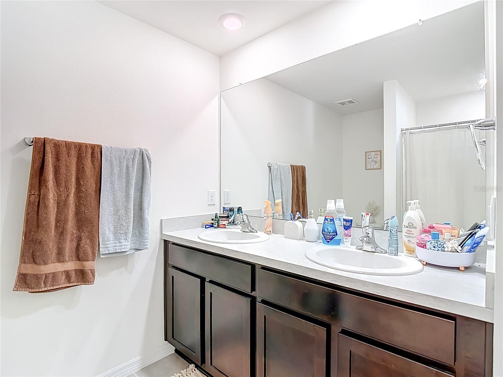 Image 33 of 44 For 37501 Sharks Eye Lane