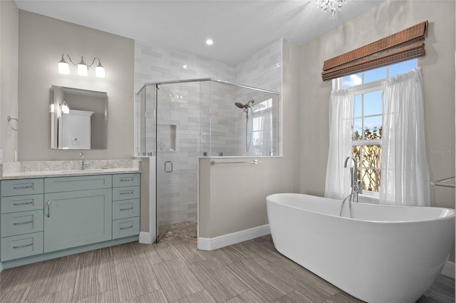 Image 20 of 50 For 6005 Beach View Drive