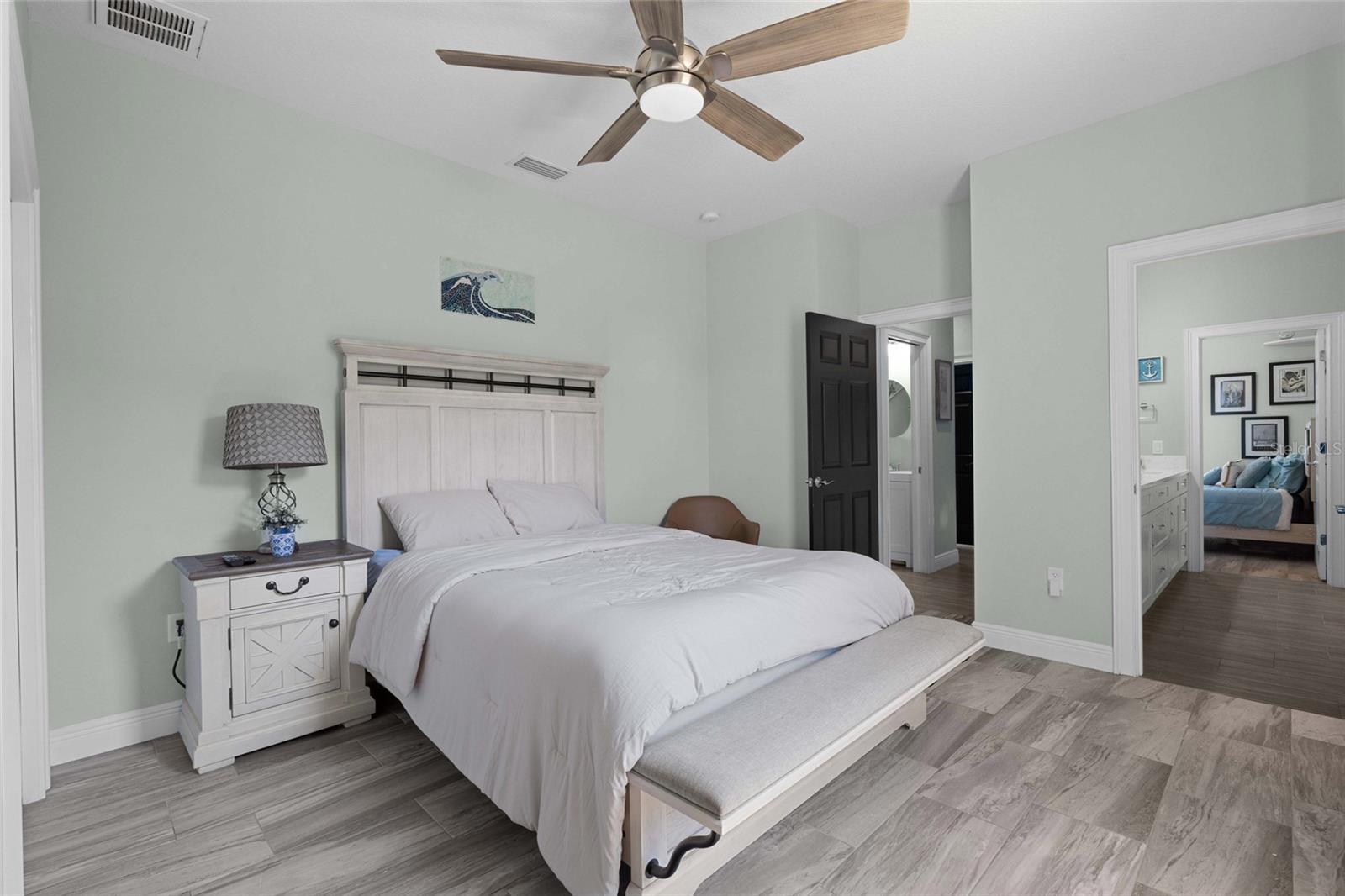 Image 28 of 50 For 6005 Beach View Drive