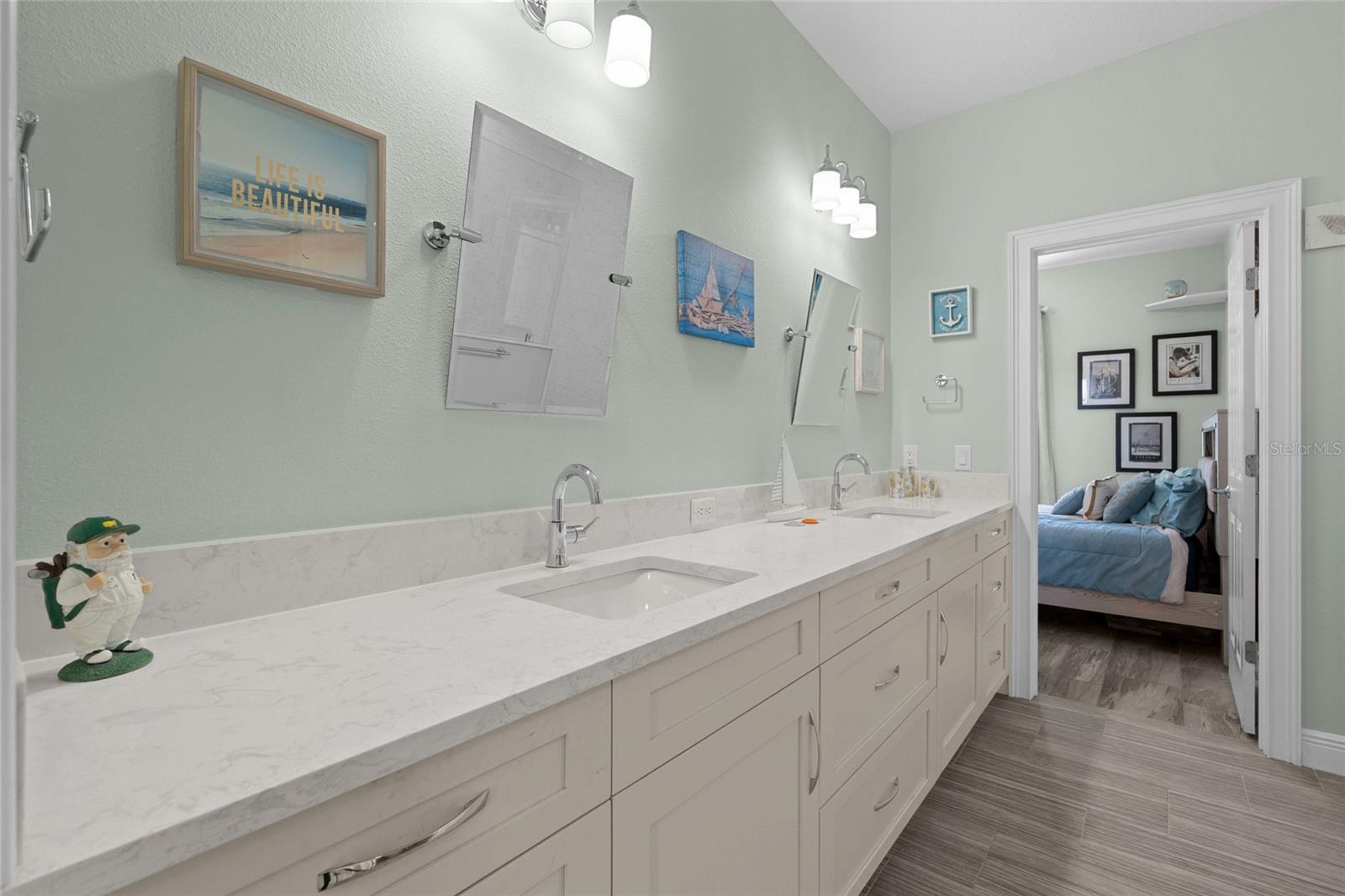 Image 30 of 50 For 6005 Beach View Drive