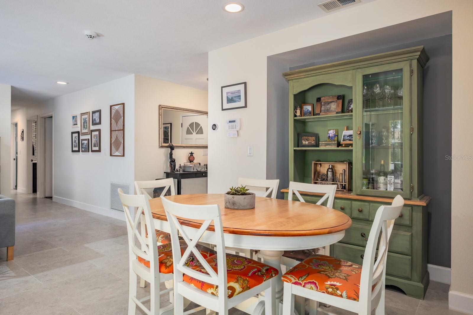 Image 20 of 56 For 2825 Long View Drive