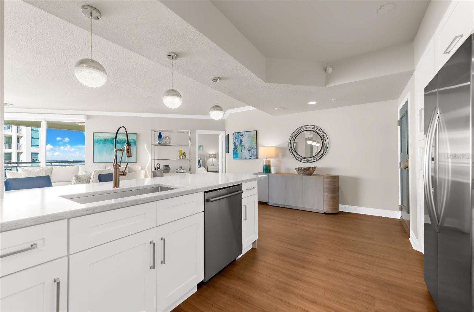 Image 13 of 66 For 1180 Gulf Boulevard 1504