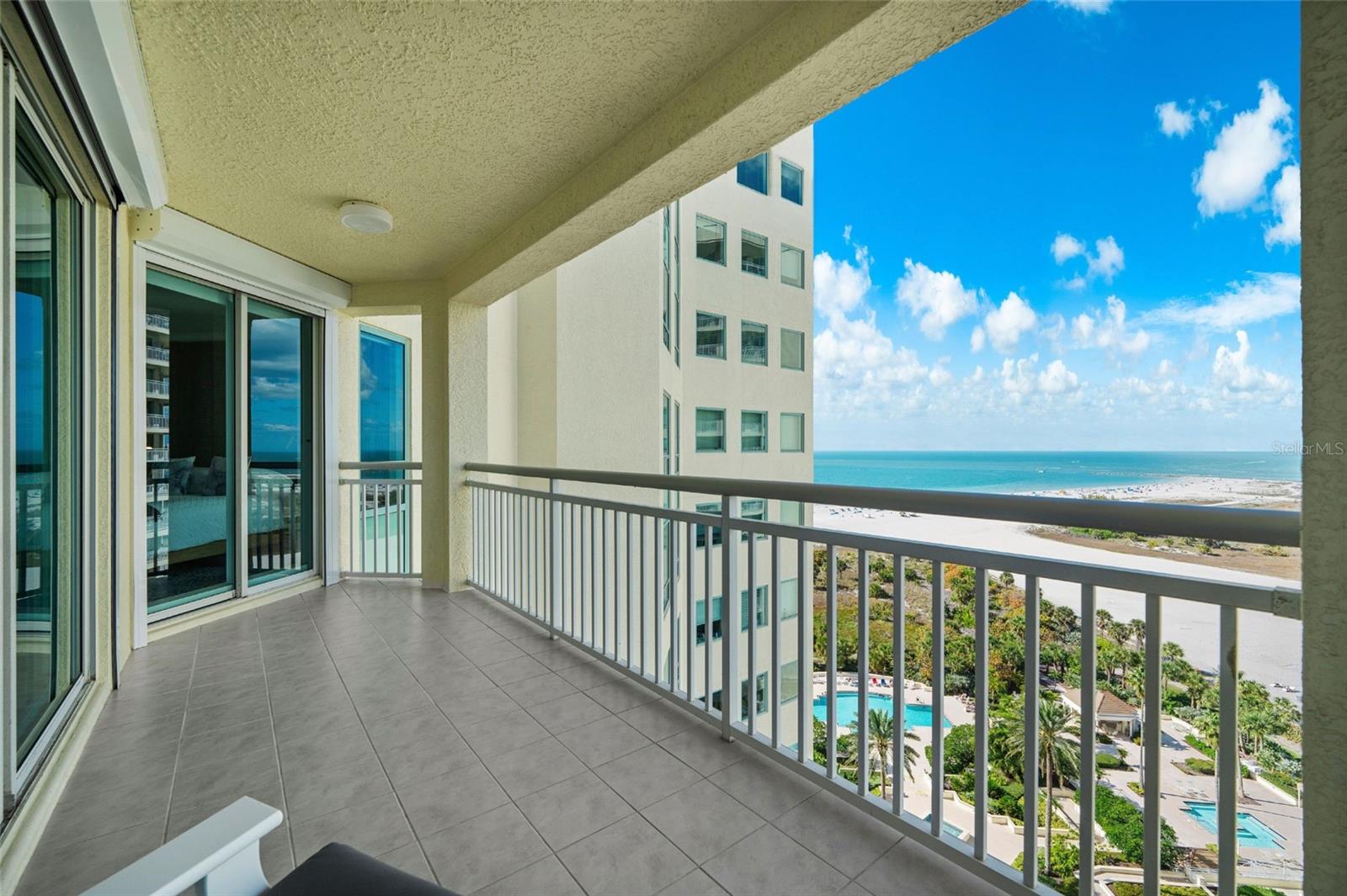 Image 15 of 66 For 1180 Gulf Boulevard 1504