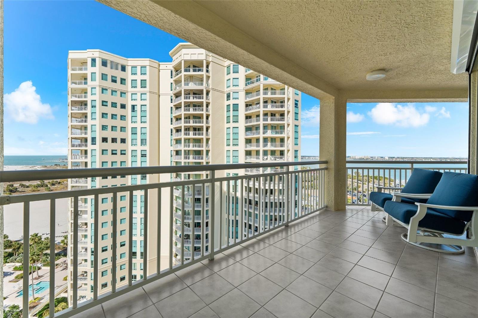 Image 17 of 66 For 1180 Gulf Boulevard 1504