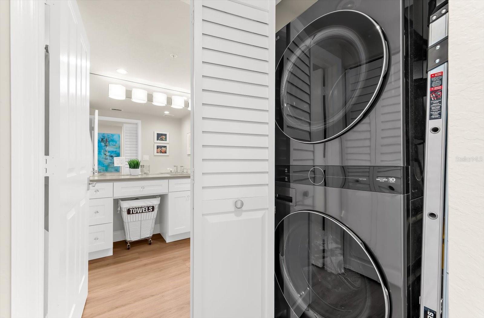 Image 37 of 66 For 1180 Gulf Boulevard 1504