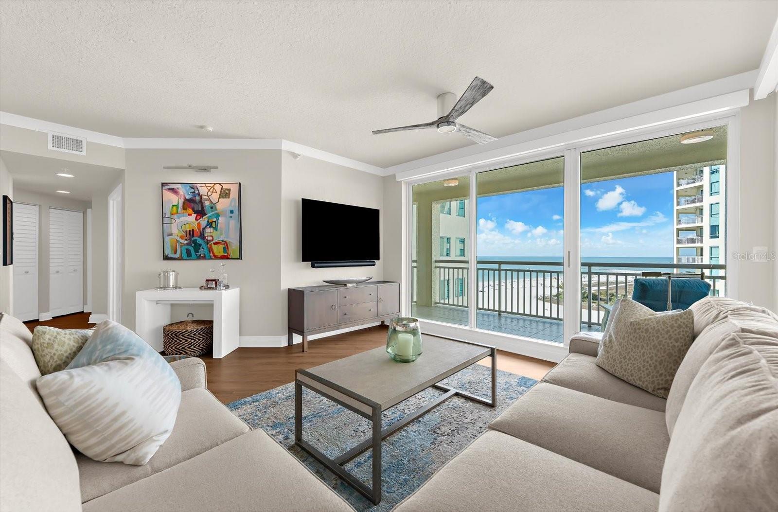 Image 4 of 66 For 1180 Gulf Boulevard 1504