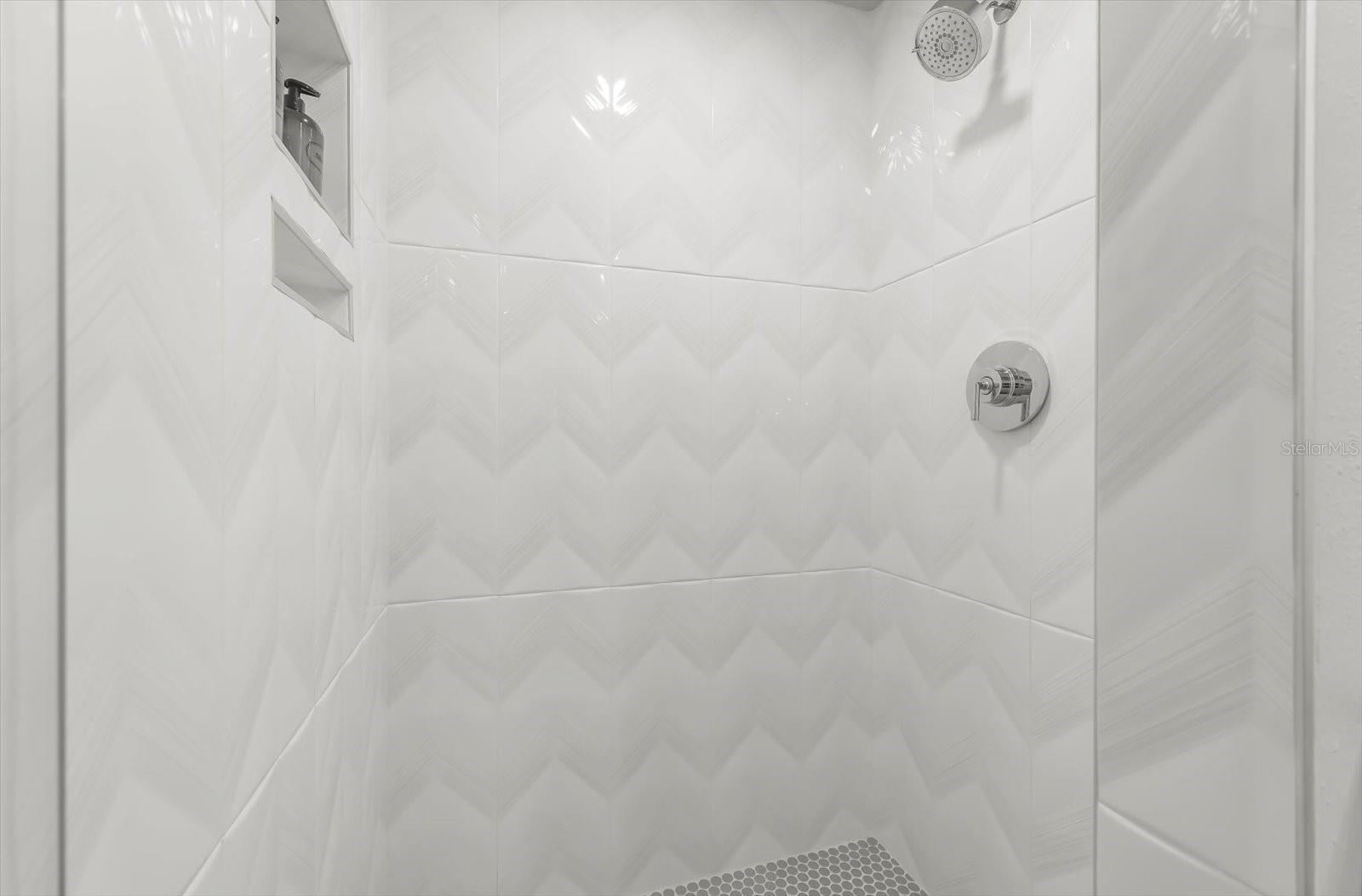 Image 40 of 66 For 1180 Gulf Boulevard 1504