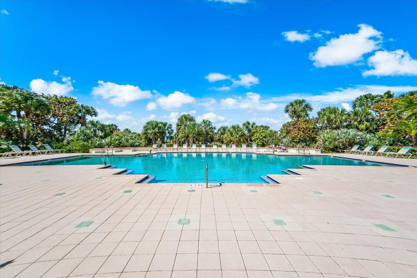 Image 46 of 66 For 1180 Gulf Boulevard 1504