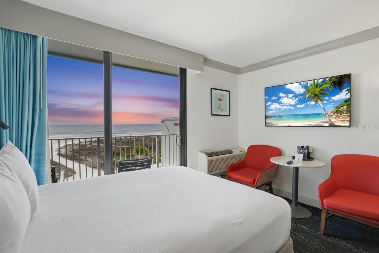 Image 18 of 56 For 10650 Gulf Boulevard 441