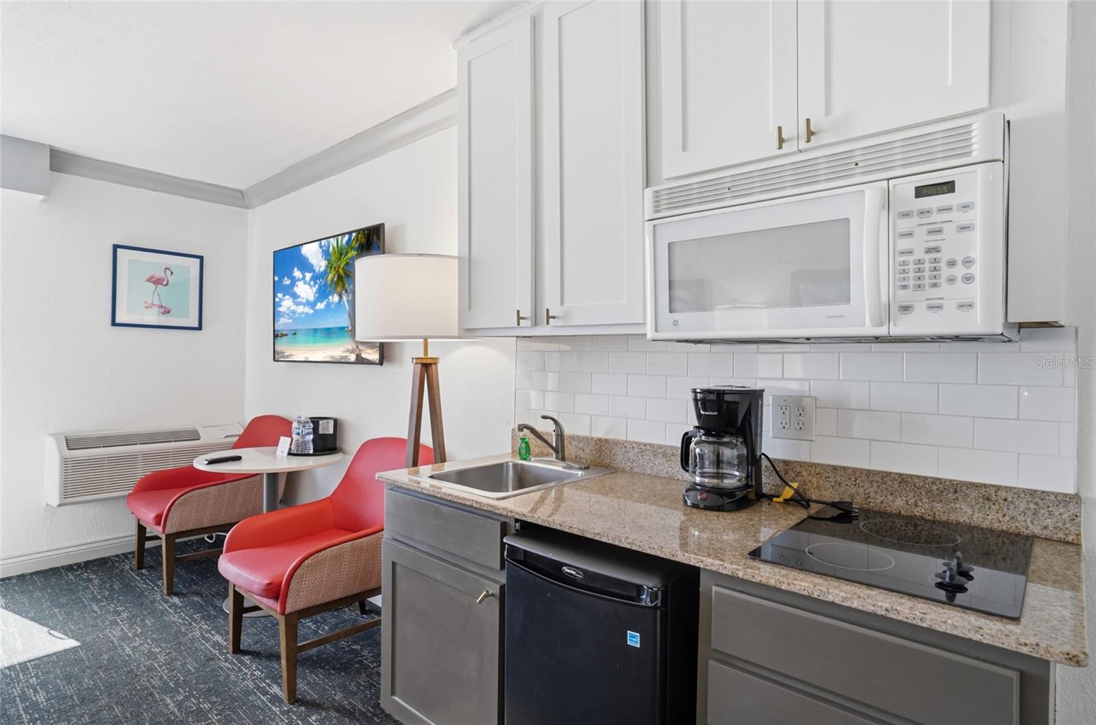 Image 19 of 56 For 10650 Gulf Boulevard 441