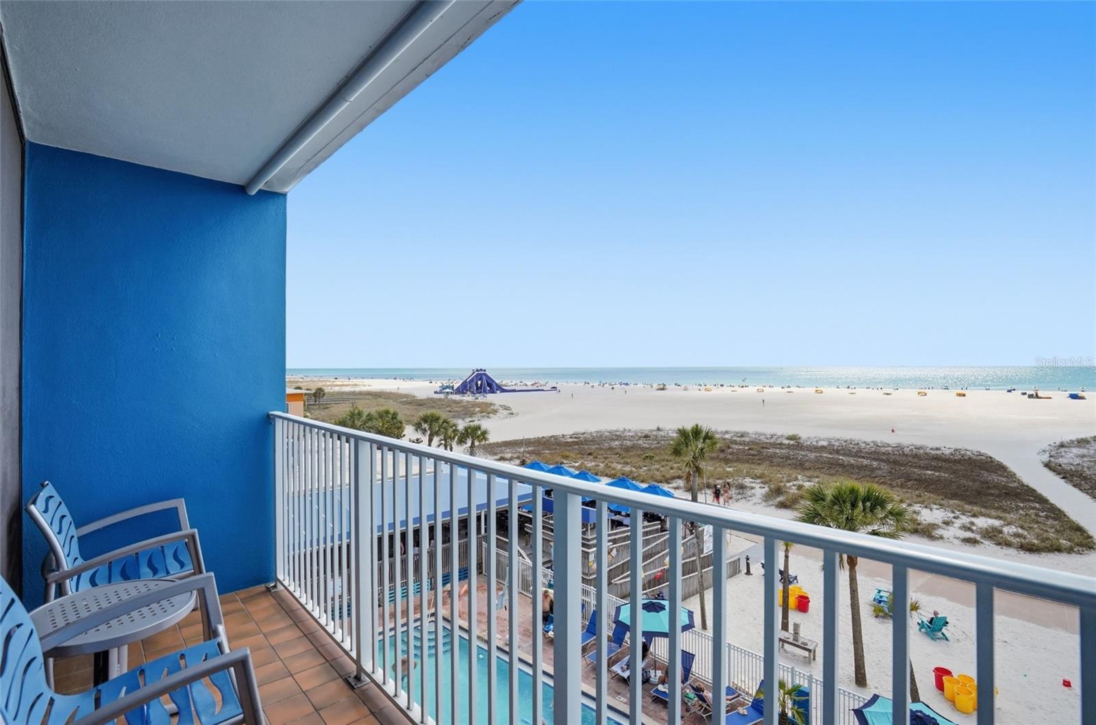 Image 22 of 56 For 10650 Gulf Boulevard 441