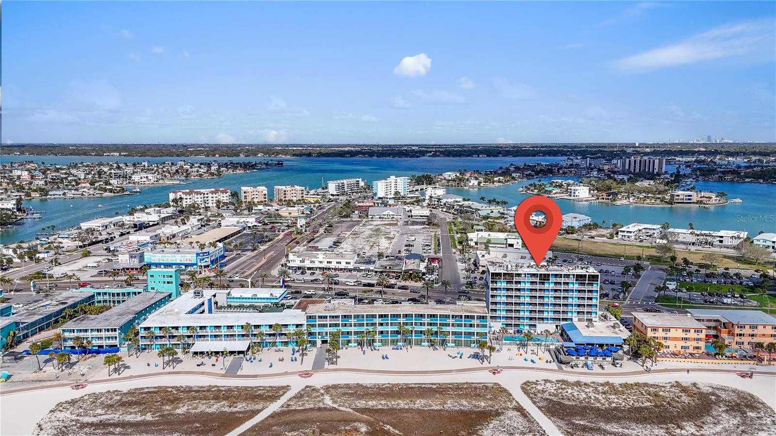 Image 28 of 56 For 10650 Gulf Boulevard 441